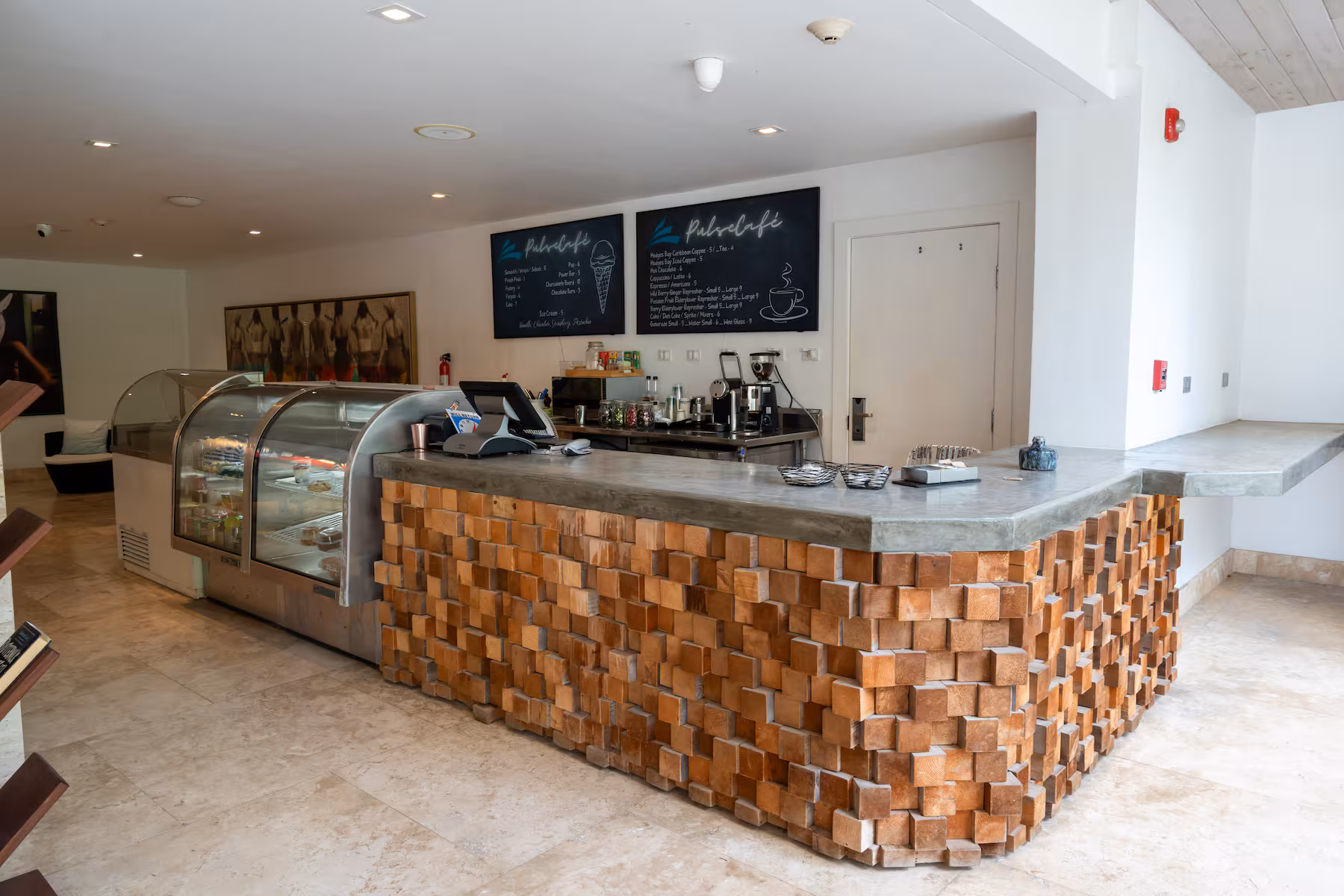 The Café at Hodges Bay