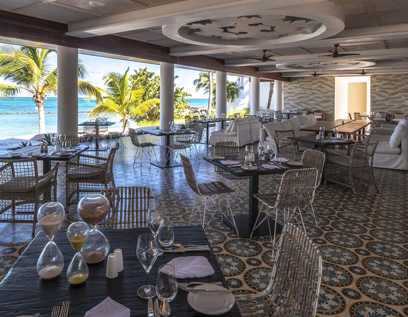 Beachfront dining at Prickly Pear Island